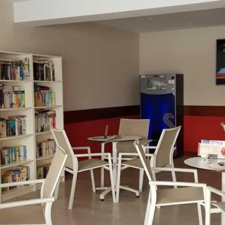 Los Gracioseros Apartamento